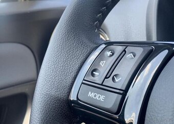 Toyota Yaris 1.5i HYBRID AUTOMAT odp.DPH automat 54 kw - 7