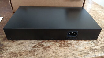 switch Zyxel GS1900-24E - 7
