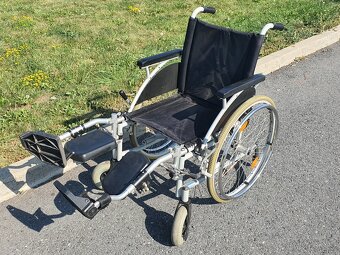 SPECIÁL polohování nohy INVALIDNÍ vozík PLNÁ KOLA - 7