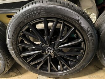 ALU kola Toyota C HR 5x114,3 R18 Originál, pneu Michelin 6mm - 7