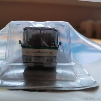 Prodám 5ks kovových modelů autobusů 1:72 - 7