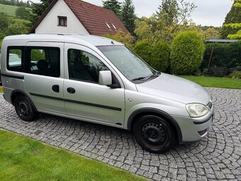 Opel Combo–C–CNG 1.6 benzin 71kW 2006 - 7