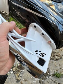 Brusle Bauer Supreme Mach - 7