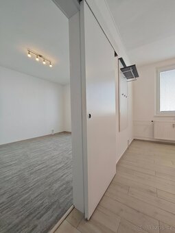 Pronájem bytu 1+1 Vsetín-Sychrov - 7