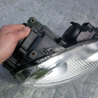 predni svetlo svetla vw golf v 5 prave leve - 7
