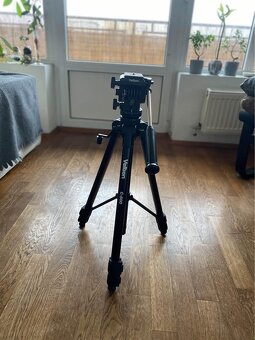 Praktický Videostativ Velbon C-600 - 7