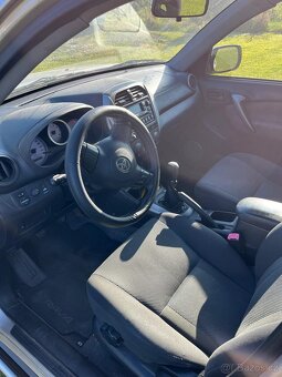 Toyota RAV4 2.0 benzín LPG 4x4 - 7