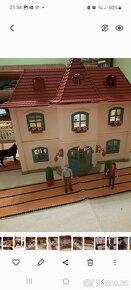 Schleich Velký dům se stájí a příslušenstvím - 7