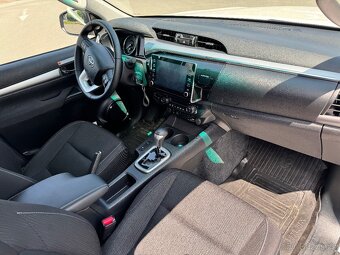 Toyota Hilux 2024 2.8 1.Majitel ČR - 7