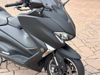 Yamaha T-Max 530 DX 2017, najeto 14800km - 7