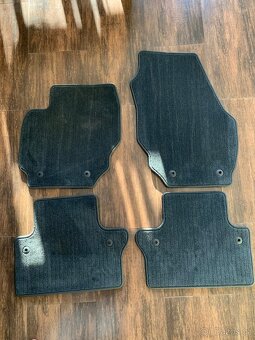 textilní koberce originál Volvo V70 / XC70 (2008-2016) - 7