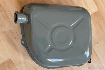 Nádrž zrenovovaná s bočním plněním na Škoda Octavia, Felicia - 7