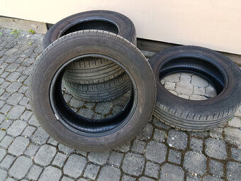 Prodám pneumatiky 225/60 R17 - 7