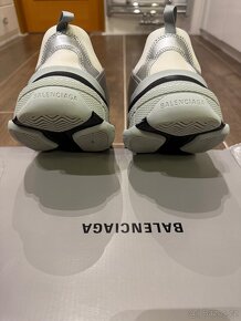 Balenciaga Triple S - 7