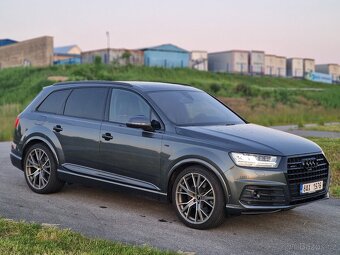 Audi Q7 - 7