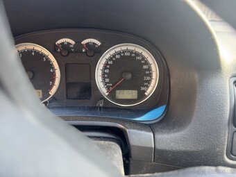 Náhradní díly Vw golf 4 1.6 TSI - 7
