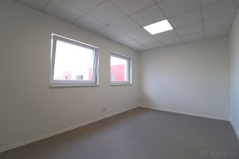Pronájem skladového prostoru 900 m2 - Moravany, ev.č. 20290 - 7