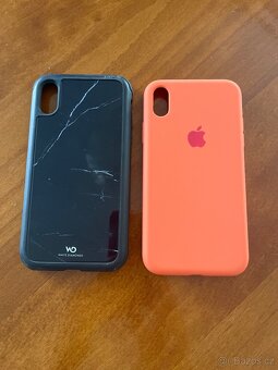 Apple iPhone XR - 7