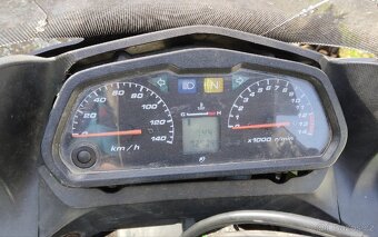 Honda Varadero 125 V - 7