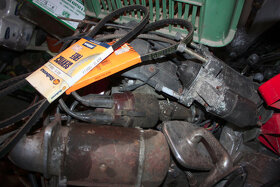 Škoda 105, 120, náhradní díly 1x Š100, 1x Favorit - 7