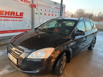 Kia Ceed 1.4i. 80 KW. Rok 2010. Tempomat. Klima - 7
