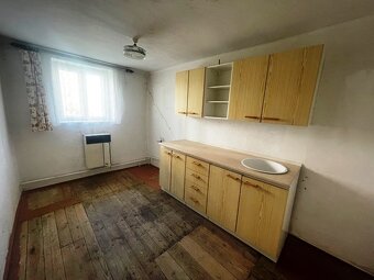 Rod. dům 2+1 UHERSKÝ BROD - ÚJEZDEC - 7