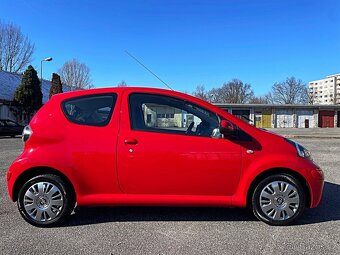 TOYOTA AYGO 1.0VVT-i AUTOMAT 80.000KM PĚKNÝ STAV - 7