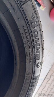 Prodám alu kola na vozy ŠKODA, VW pneu Barum 215/55/17 - 7