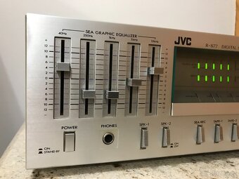 JVC R-S77 Top stav - 7