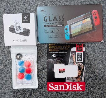 Nintendo Switch + příslušenství - 7