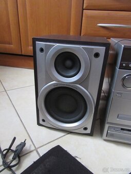 Nabízím minivěž Panasonic SA-PM15. Radio hraje pěkně a přehr - 7