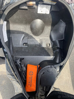 Skutr Suzuki Burgman 125 - 7
