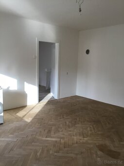 Pronájem bytu 2+kk - 7
