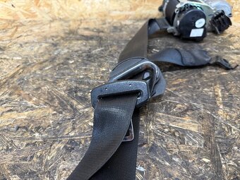 PŘEDNÍ PÁSY MERCEDES W164 - 7