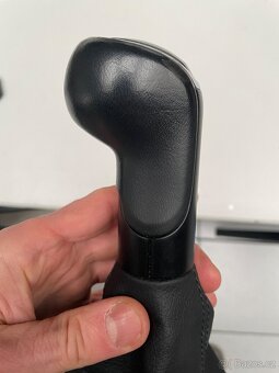 Řadicí páka Škoda Fabia 2 Roomster kůže - 7