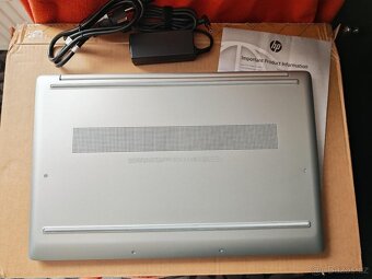 Zánovní Notebook HP 17,3 SSD M2 512GB FULL HD PC: 13 990,- - 7