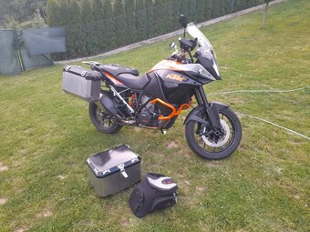 KTM 1050 - 7