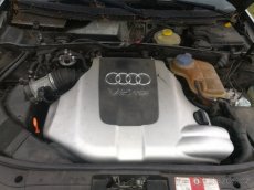 Prodám díly z vozidla Audi A6 2.5 TDI 132 KW Quattro - 7