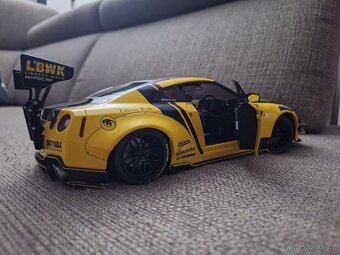 Nissan Skyline 1:18 Solido - 7