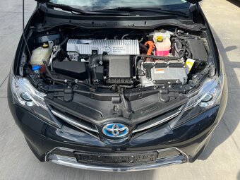 Toyota Auris 1.8 VVT-i HYBRID 1.MAJITEL KAMERA VYHŘ.SEDADLA - 7