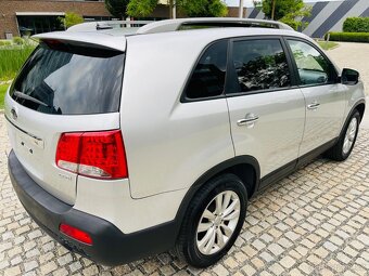 Kia Sorento 2.2D 4x4 MANUÁL VÝHŘEV 1.MAJITEL PANORAMA - 7