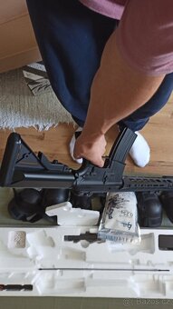 CM.518, M4 Salient Arms + Kuličky BB 6mm + plnička + maska - 7