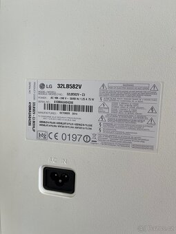 LG 32" Full HD LED LCD + DVB-T2 set-top box - 7