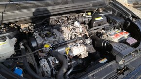 Kia Carens 2.0 CRDi 16V 103kW rodinné auto-SLEVA - 7