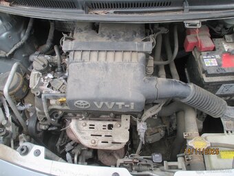 Toyota Yaris 1.3 i r.v. 2006 - 7