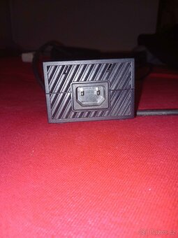 Prodám Xbox One bundle konzole + 2 ovladače + 10 her + Kinec - 7