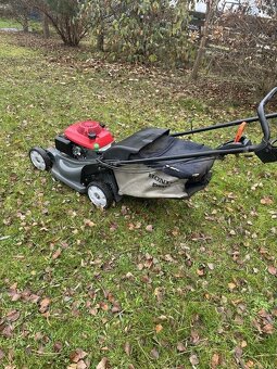 Na proděj sekačka Honda hrx537 - 7