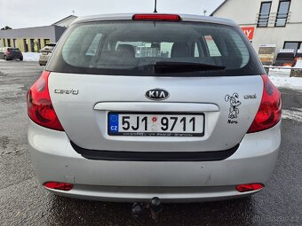 Kia Ceed 2007 1.6 CRDi - klima, tažné, vyhřívané sedačky - 7