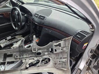 Mercedes w211 dily - 7