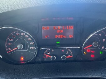 Pilote P746GJ, solár, soběstačnost, perfektní stav - 7
